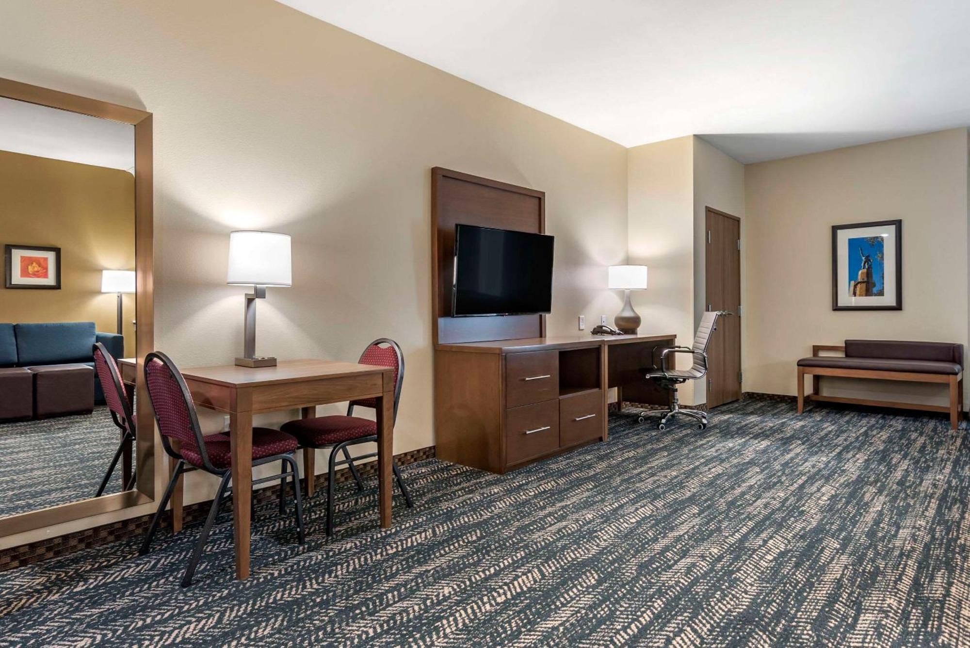 Comfort Inn & Suites Downtown Near University Tuscaloosa Kültér fotó